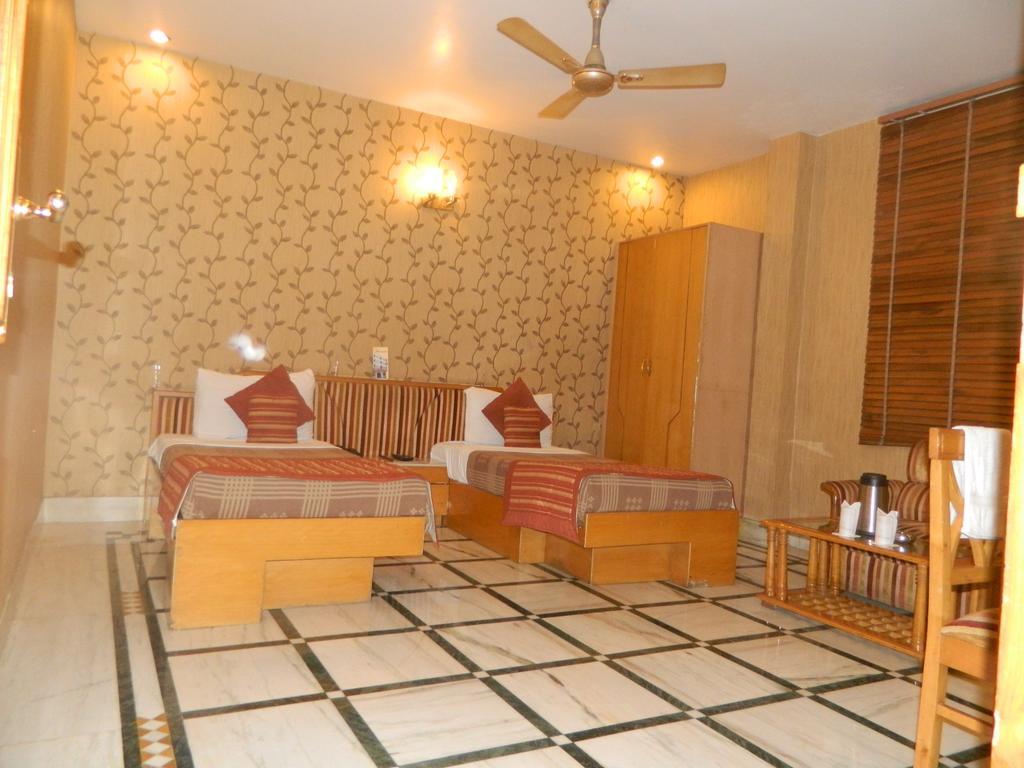 Hotel Singh International Δελχί Εξωτερικό φωτογραφία