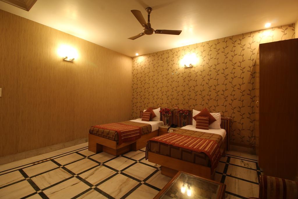 Hotel Singh International Δελχί Εξωτερικό φωτογραφία