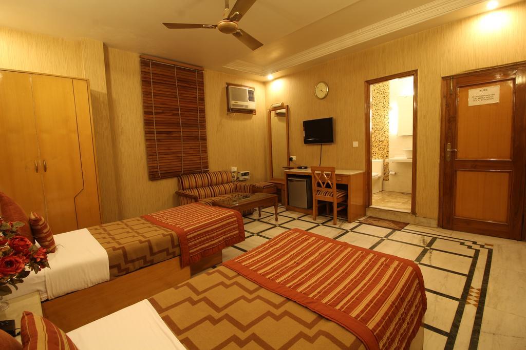 Hotel Singh International Δελχί Εξωτερικό φωτογραφία