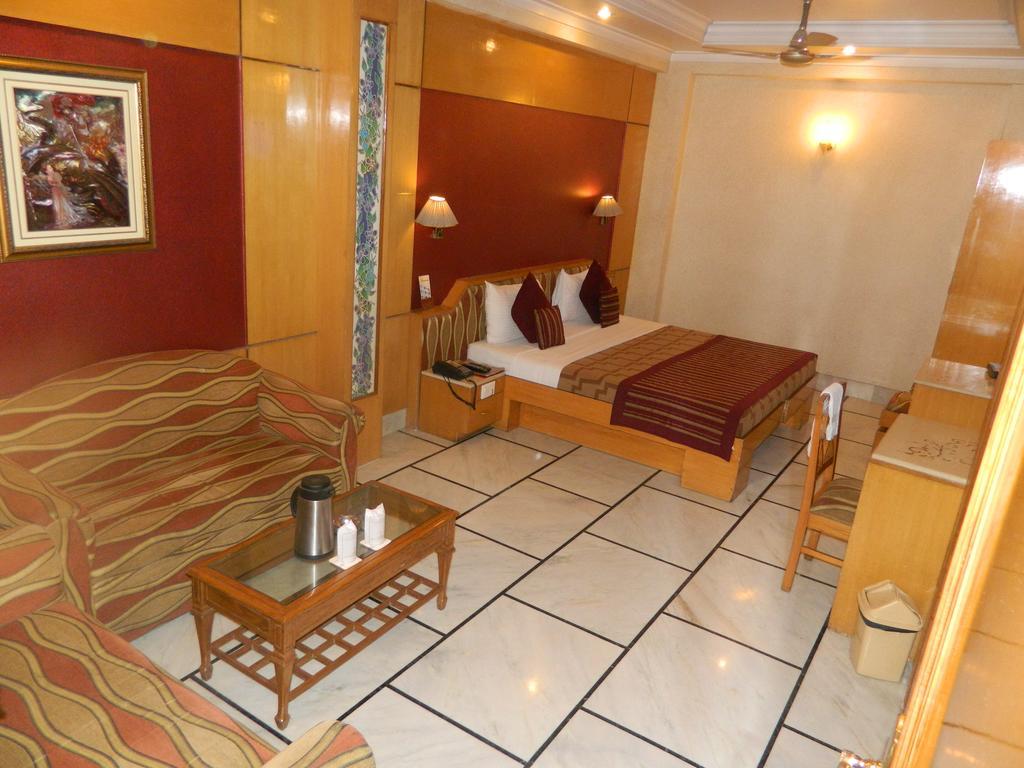 Hotel Singh International Δελχί Εξωτερικό φωτογραφία